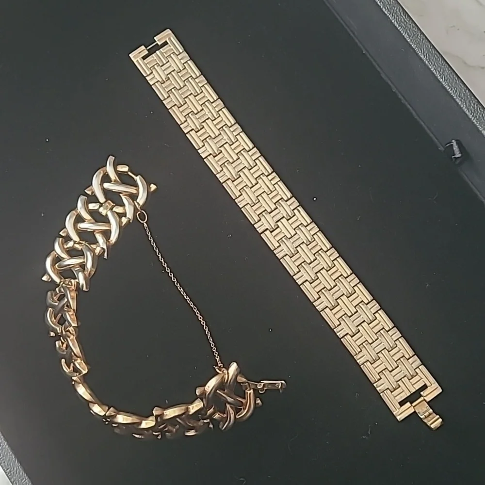 Trifari bracelets - Picture 4 of 8
